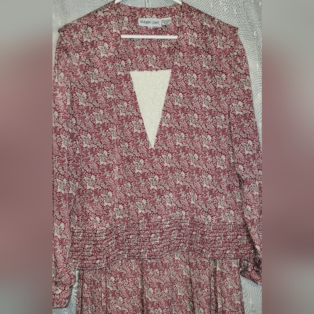 Andrea Gayle Skirt Suit Size 18 - Picture 2 of 10